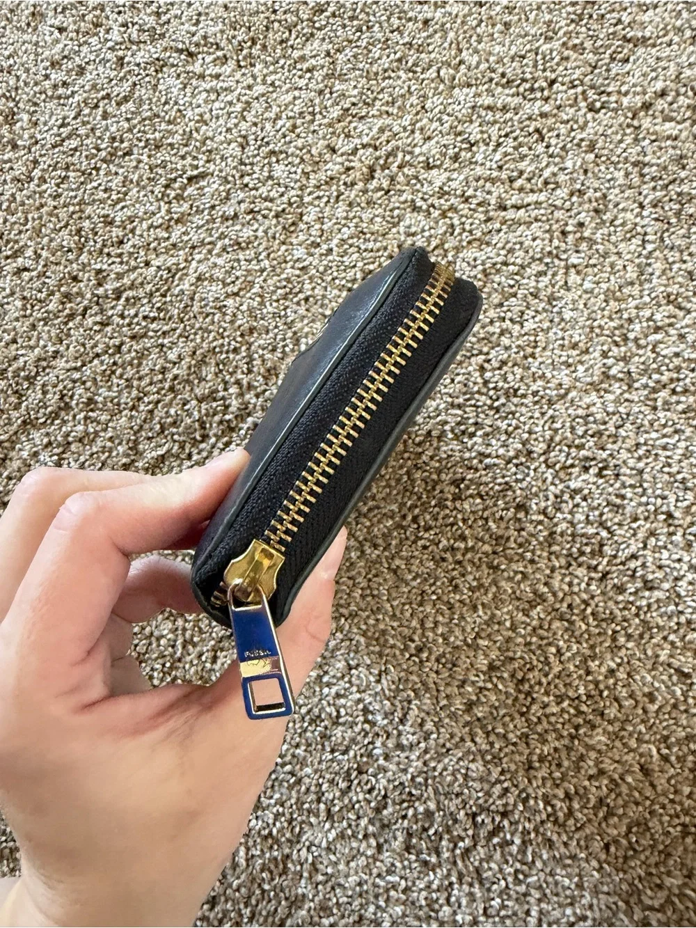 FOSSIL Black Leather Zip Wallet